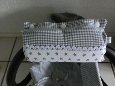 Preview: ♥ Armpolster für Babyschale ★ Lüttentüddel © ♥ Wunschname Schmetterlinge Sterne