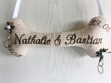 Preview: ♥ Zauberhaftes Ringkissen Knochen Wunschname Stickerei Hochzeit Hochzeitsknochen Just Married von LüttentüddelI