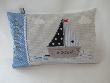 ★ 35x23 cm Kissen Geburt Einschulung KITA Kissen to go Boot Segelboot Name ★ von Lüttentüddel