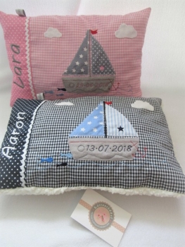 Preview: ★ 35x23 cm Kissen Geburt Taufe Einschulung KITA Boot Segelboot Wunschname ★ von Lüttentüddel