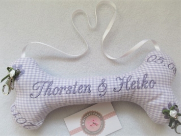 ♥ Ringkissen Knochen Wunschname Stickerei Hochzeit Hochzeitsknochen Standesamt Traumhochzeit  Kirche Just Married I Do von Lüttentüddel