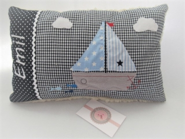 ★ 35x23 cm Kissen Geburt Taufe Einschulung KITA  Boot Segelboot Name Schmusekissen ★ von Lüttentüddel