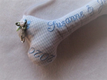 Preview: ♥ Ringkissen Knochen Wunschname Stickerei Hochzeit Hochzeitsknochen Just Married I Do