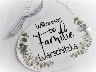 zauberhaftes ovales Türschild Eukalyptus und Wunschname - zur Einweihung, Richtfest, Einzug Geburtstag vonLüttentüddel®