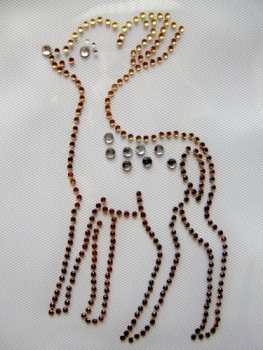 zuckersüßes Reh Strass Bügelbild Hotfix Hotglue