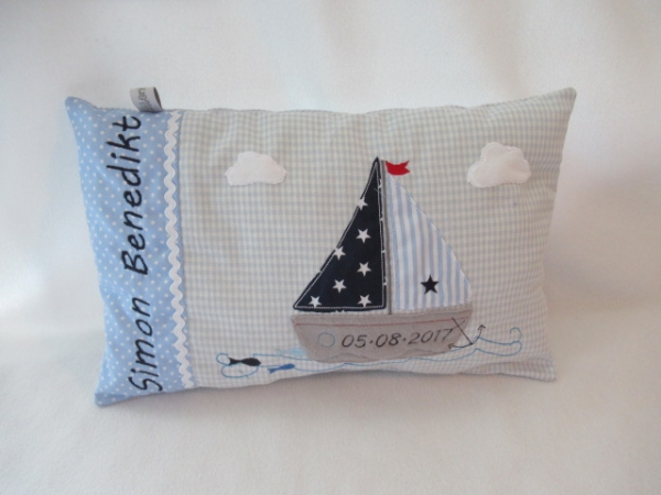 ★ 35x23 cm Kissen Geburt Taufe Einschulung Boot Segelboot Name ★ von Lüttentüddel
