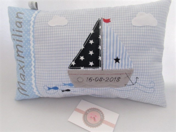 ★ 35x23 cm Kissen Geburt Einschulung KITA Kissen to go Boot Segelboot Name ★ von Lüttentüddel