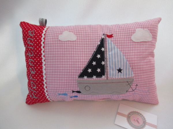 ★ 35x23 cm Kissen Geburt Taufe Einschulung KITA  Boot Segelboot Name Schmusekissen ★ von Lüttentüddel