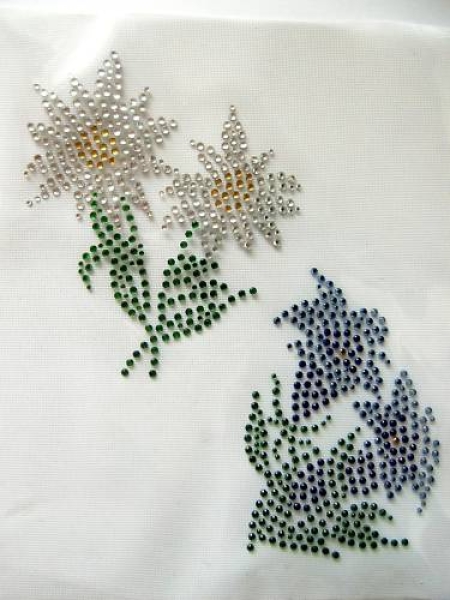 Edelweiss und Enzian Hotfix Hotglue Bügelbild Strass Trachten Alpenstyle Zauberstrass